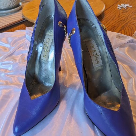 Heels - Picture 7 of 7